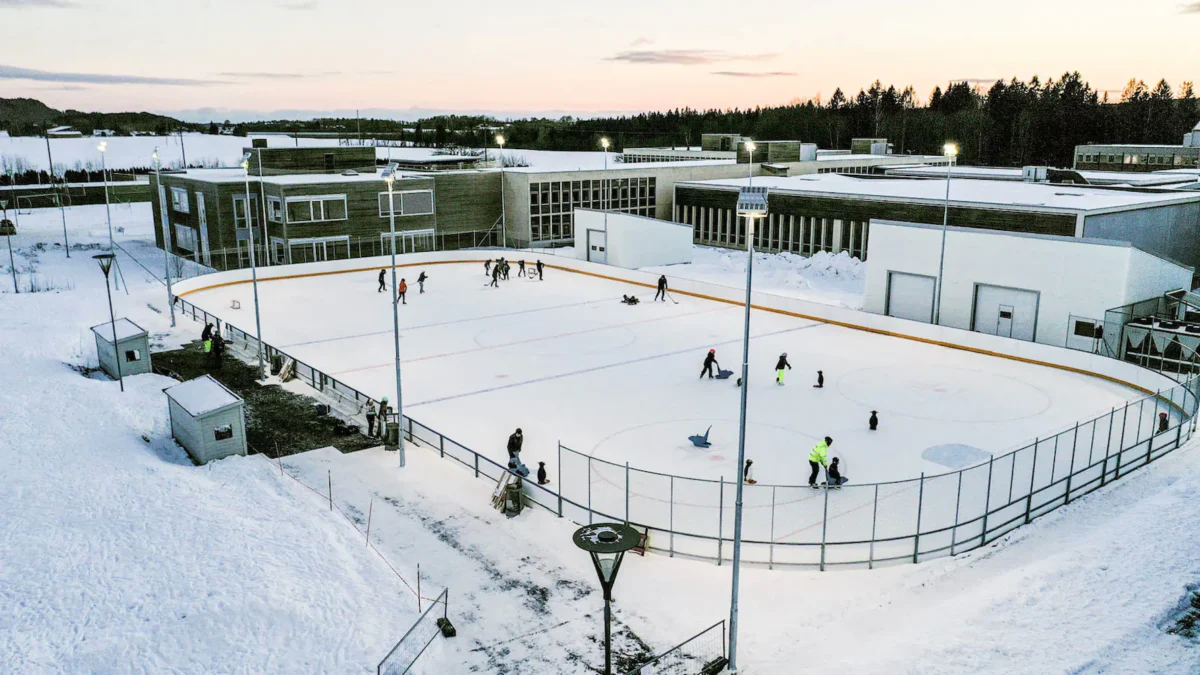 Holmestrand Kunstisbane — Holmestrand utebane 2020