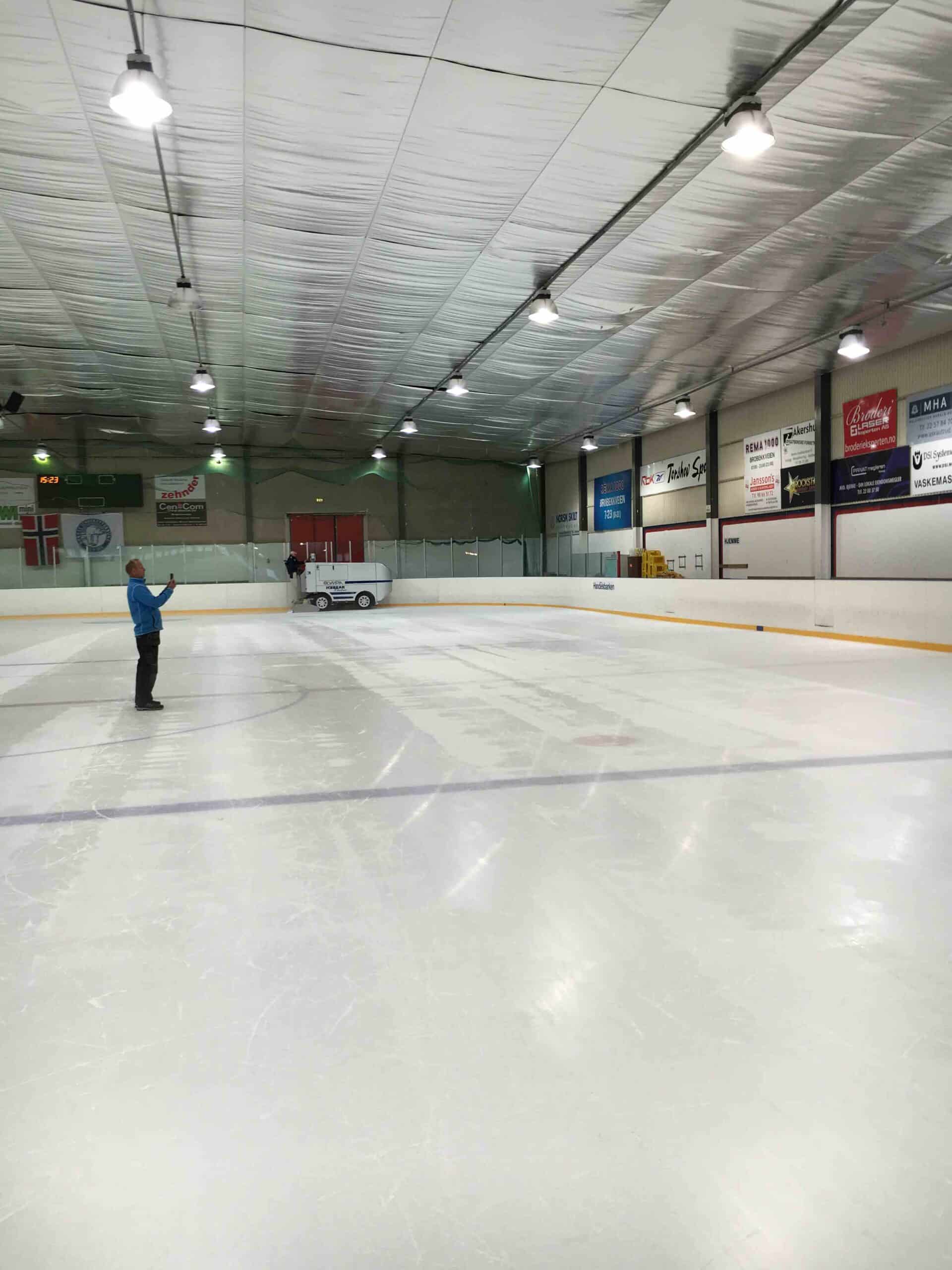 Løren Ishall — teknisk detalj