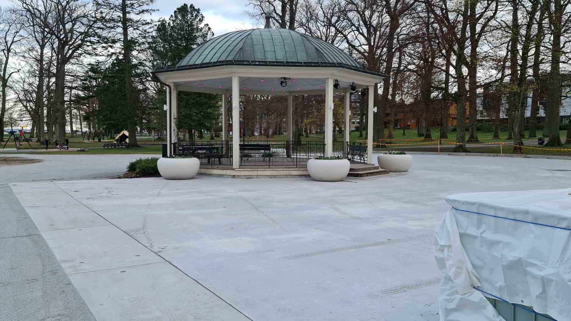 Lystlunden Park — ferdig isflate