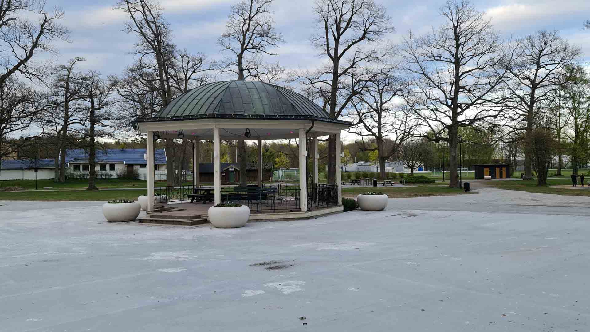 Lystlunden Park — teknisk detalj