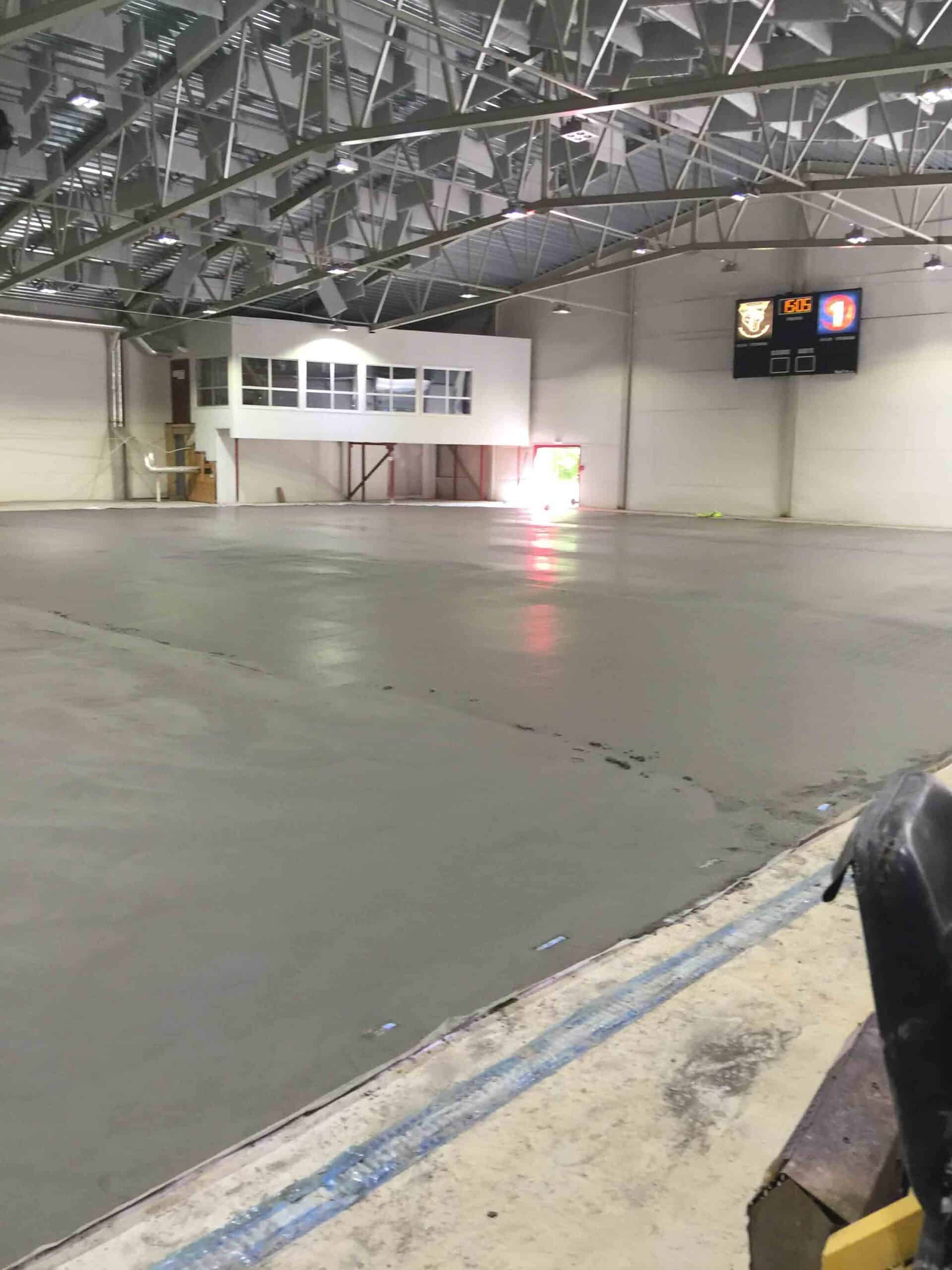 Schjongshallen — ferdig isflate