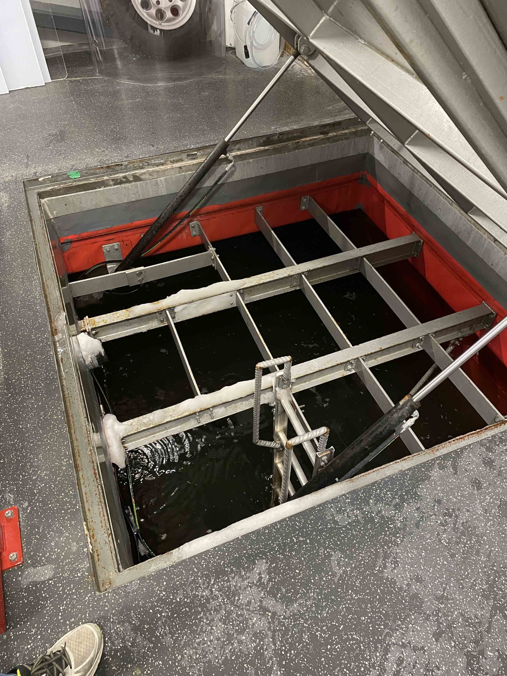 Varner Arena — montasjeprosess