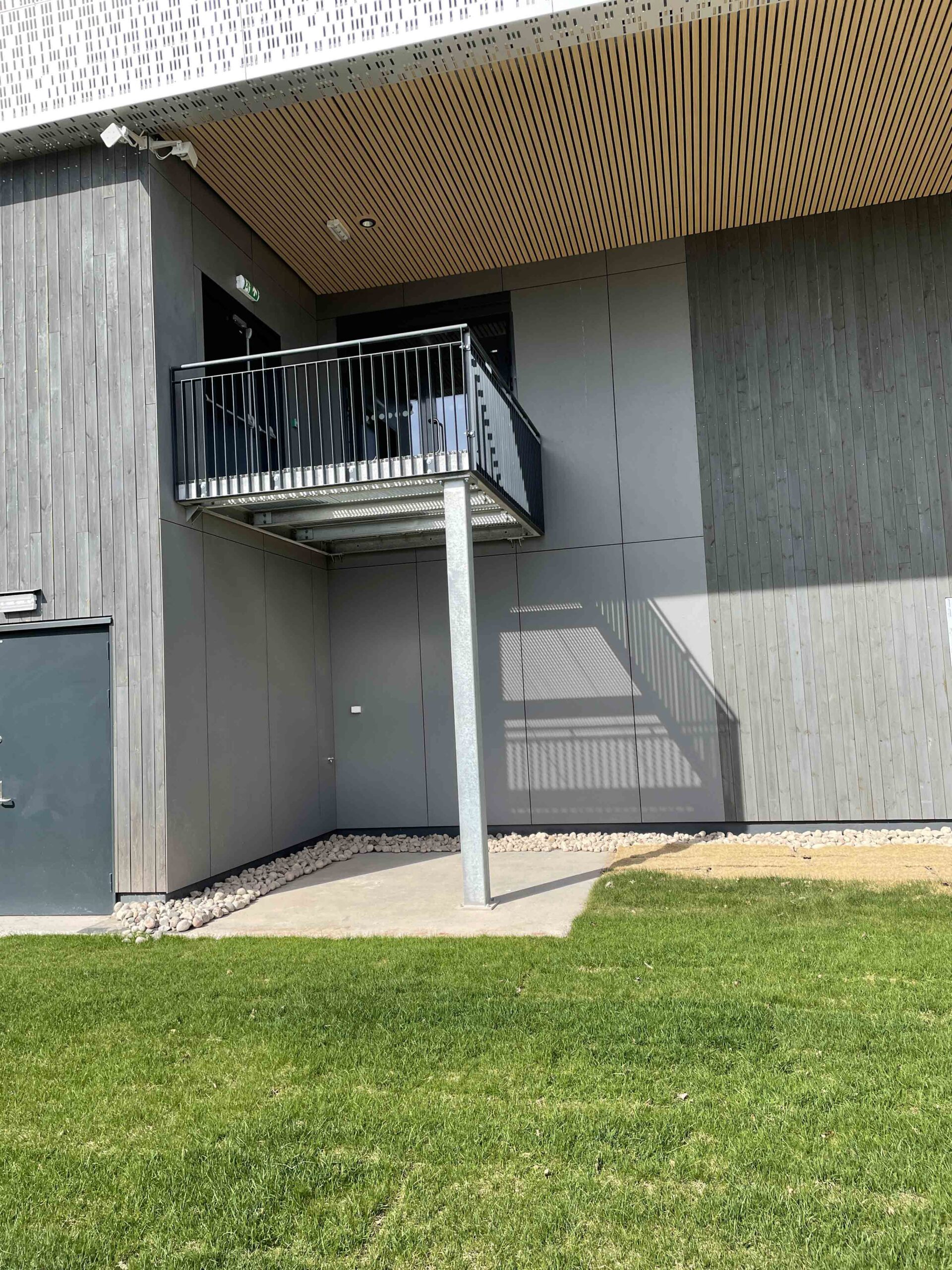 Varner Arena — teknisk detalj