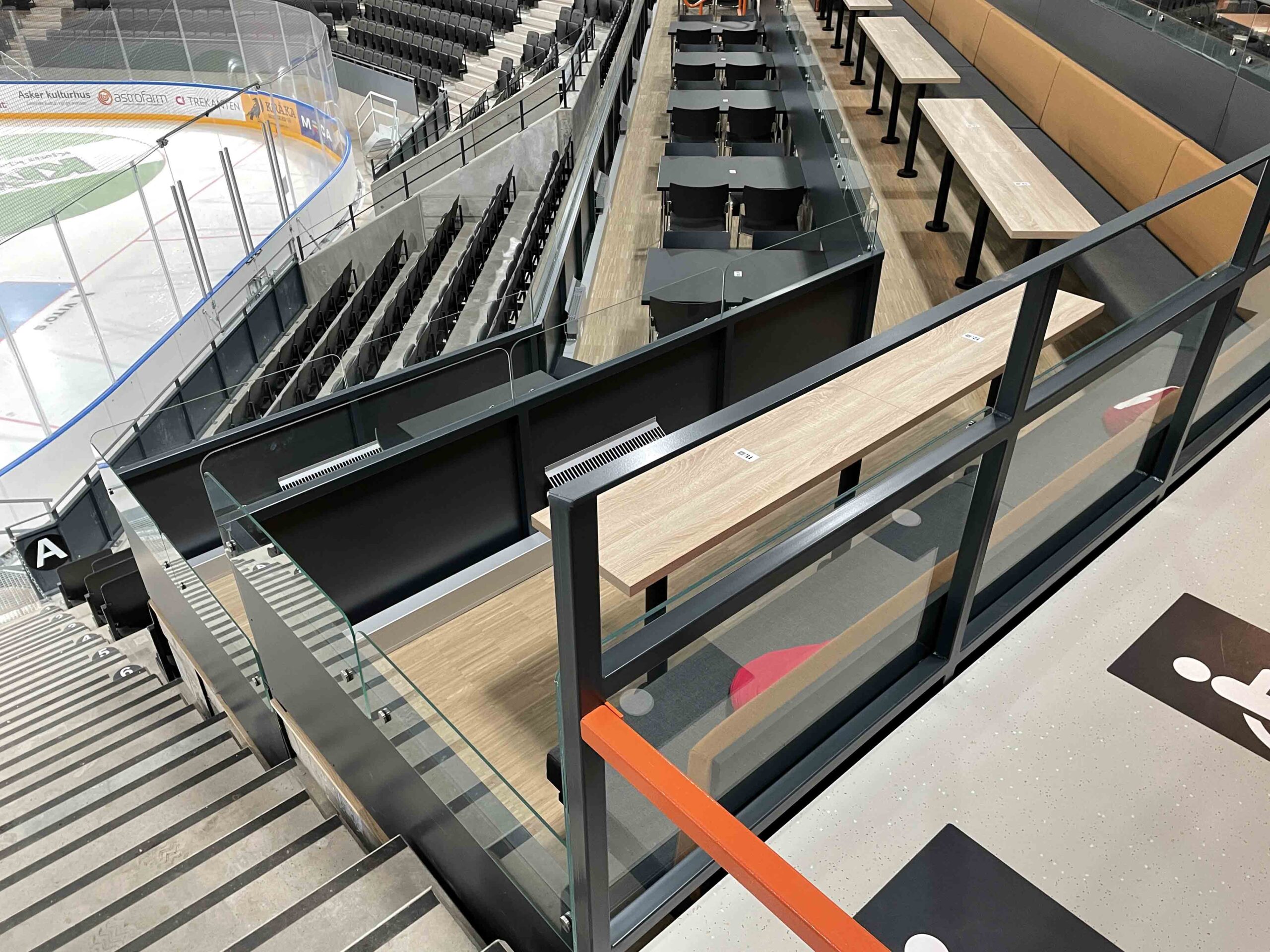 Varner Arena — isflaten