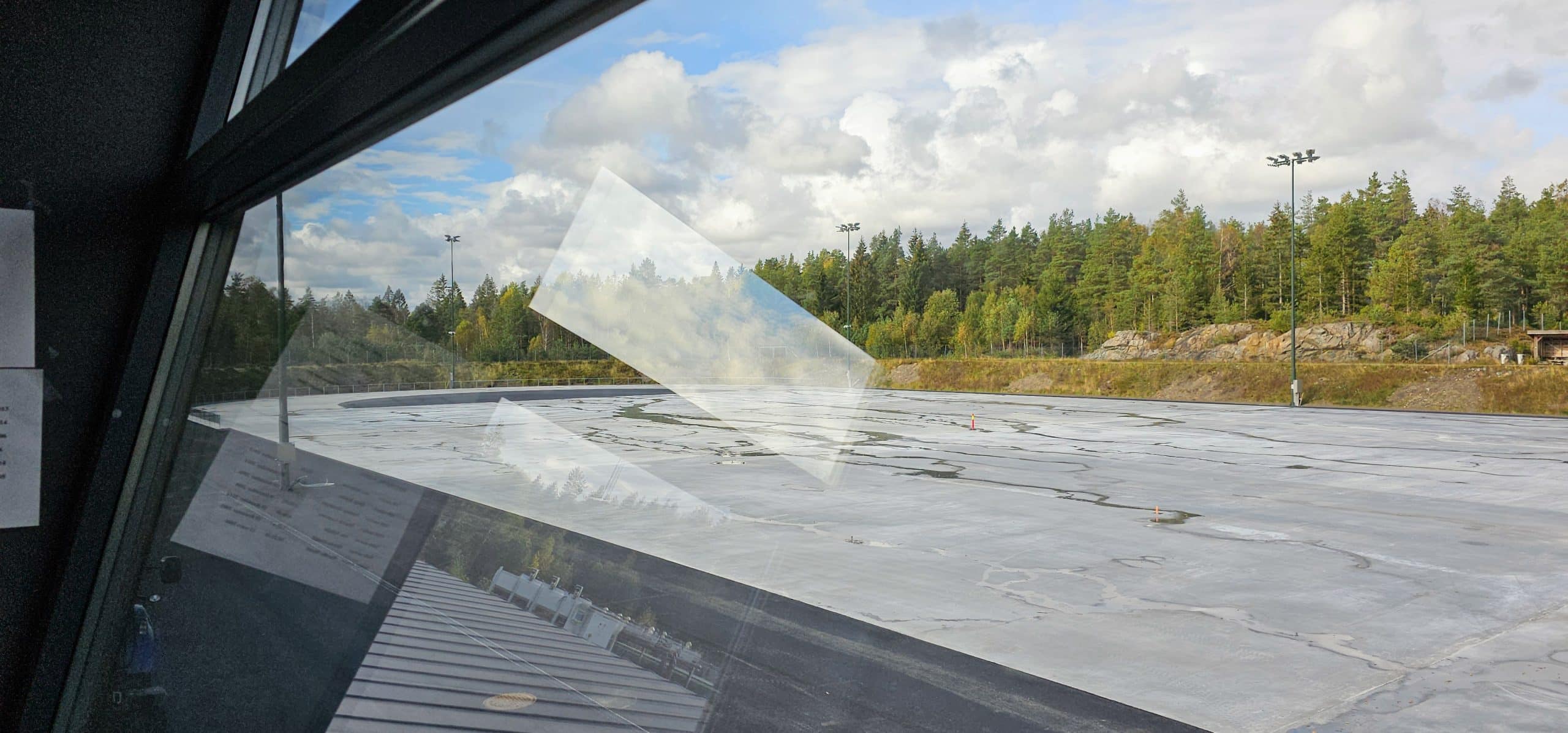 Myra Kunstisbane — montasje pågår