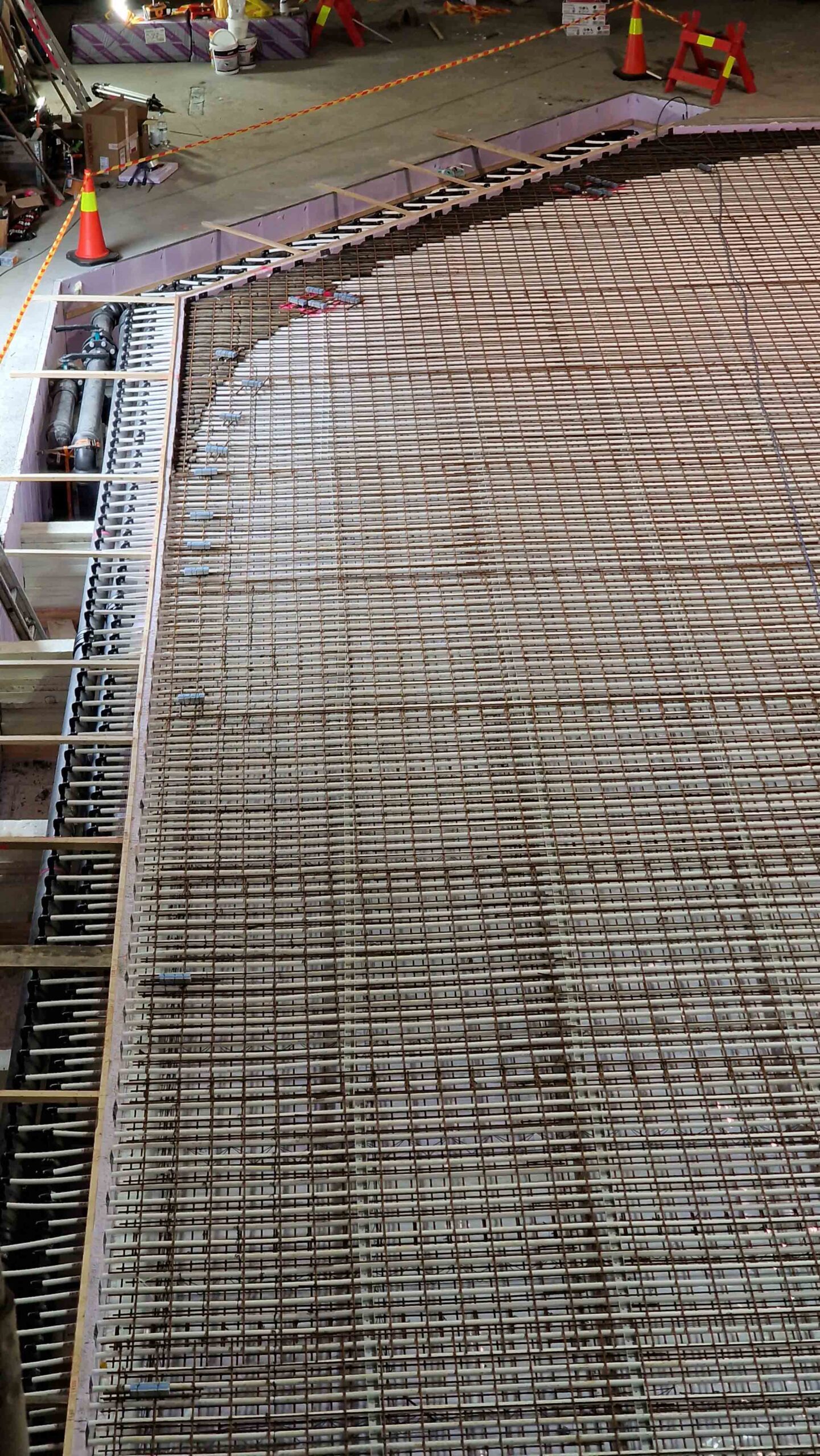 Jordal Ungdomshall — tribune og isflate