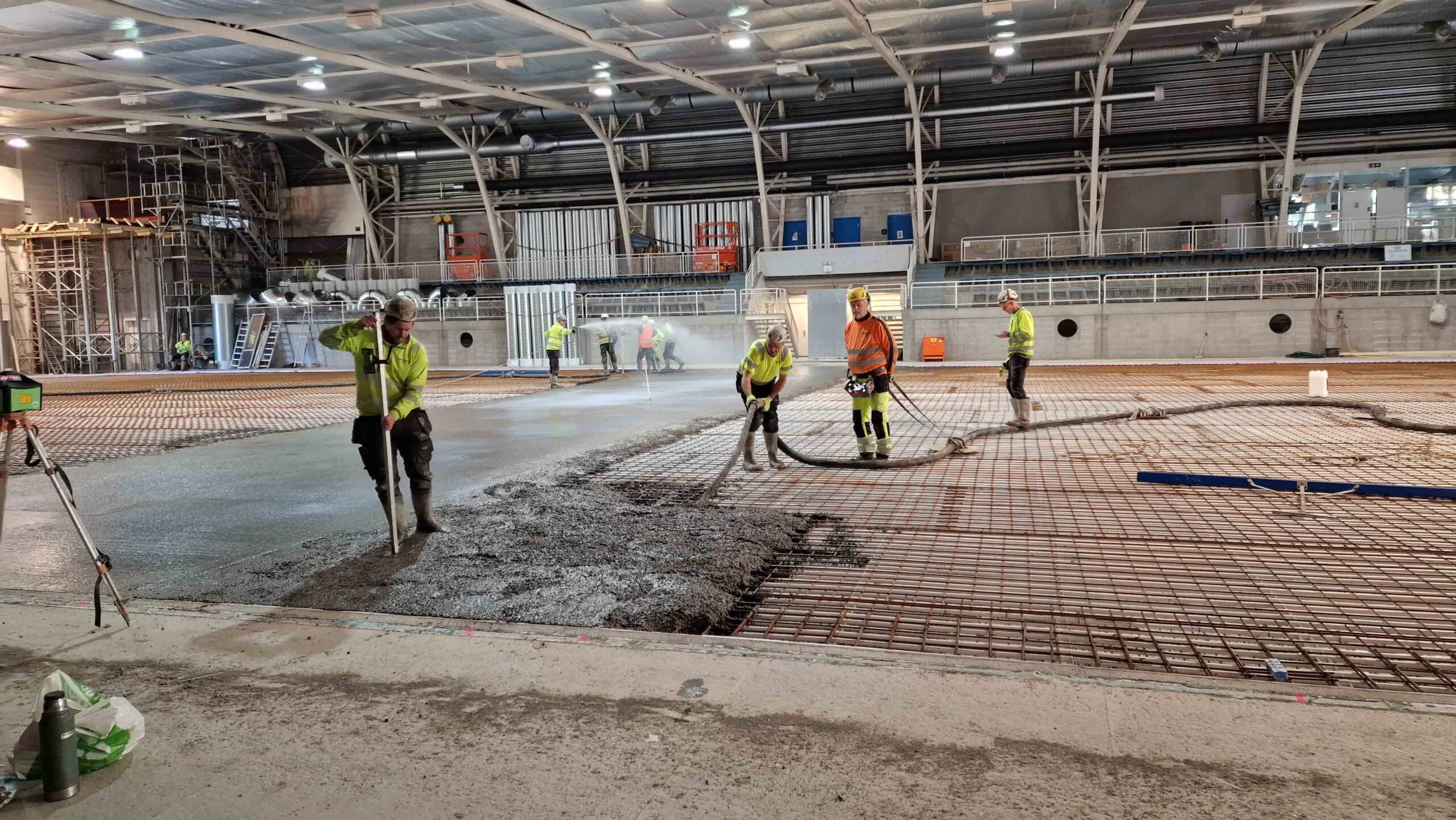 Jordal Ungdomshall — montasje pågår