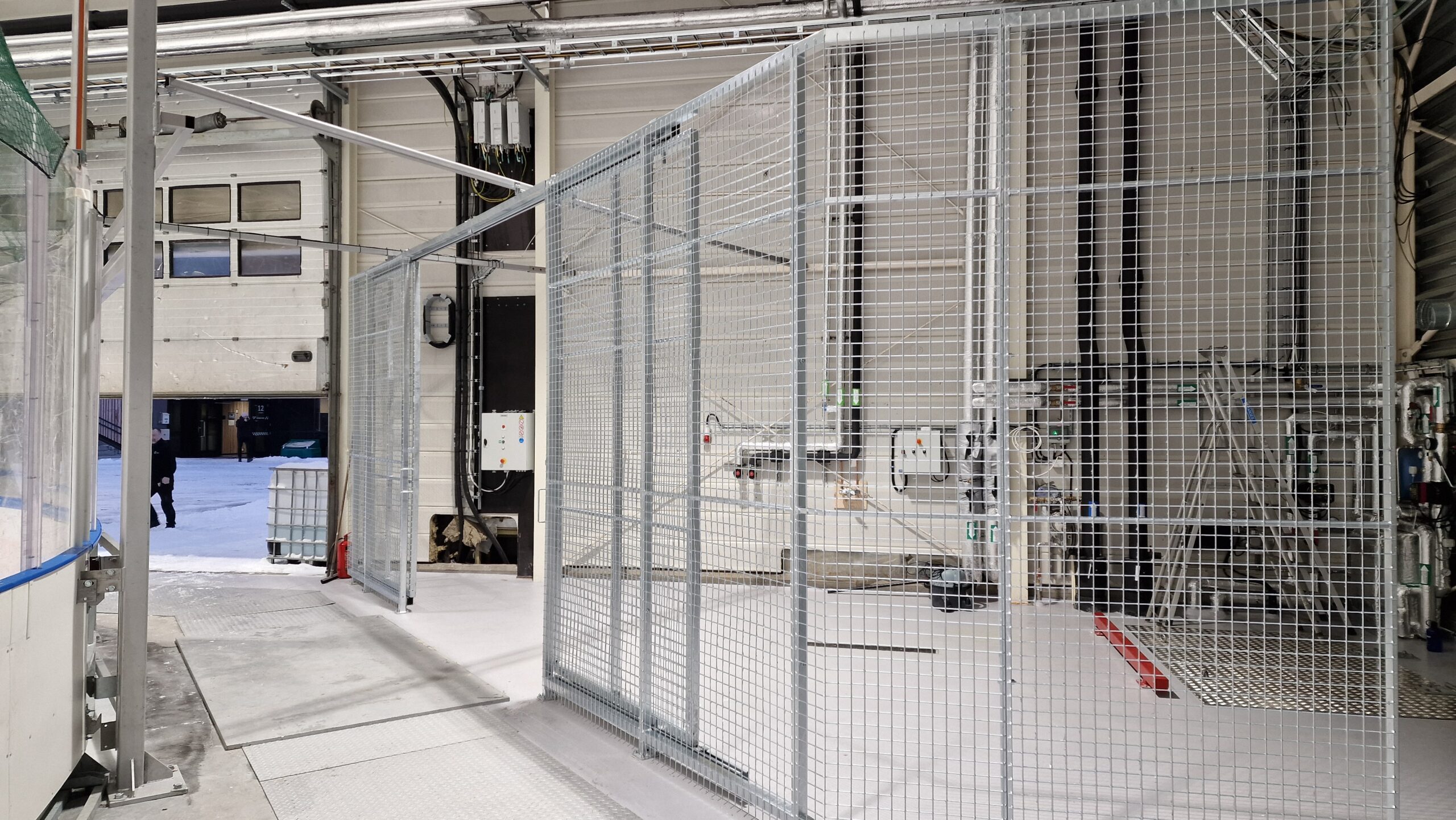 Jordal Beskyttelsesbur — vant og sikring