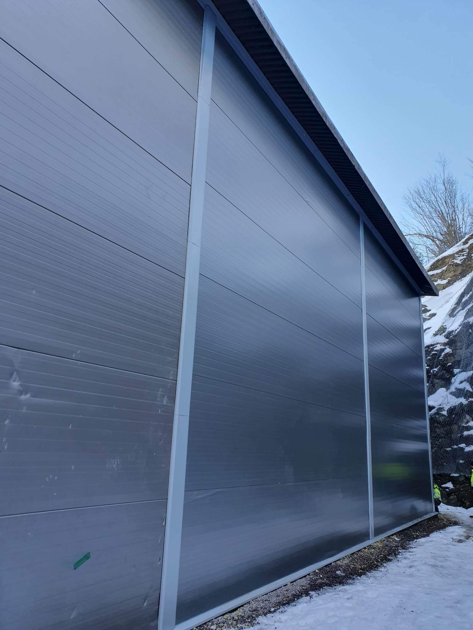 Jar Isforum Vegg — teknisk detalj