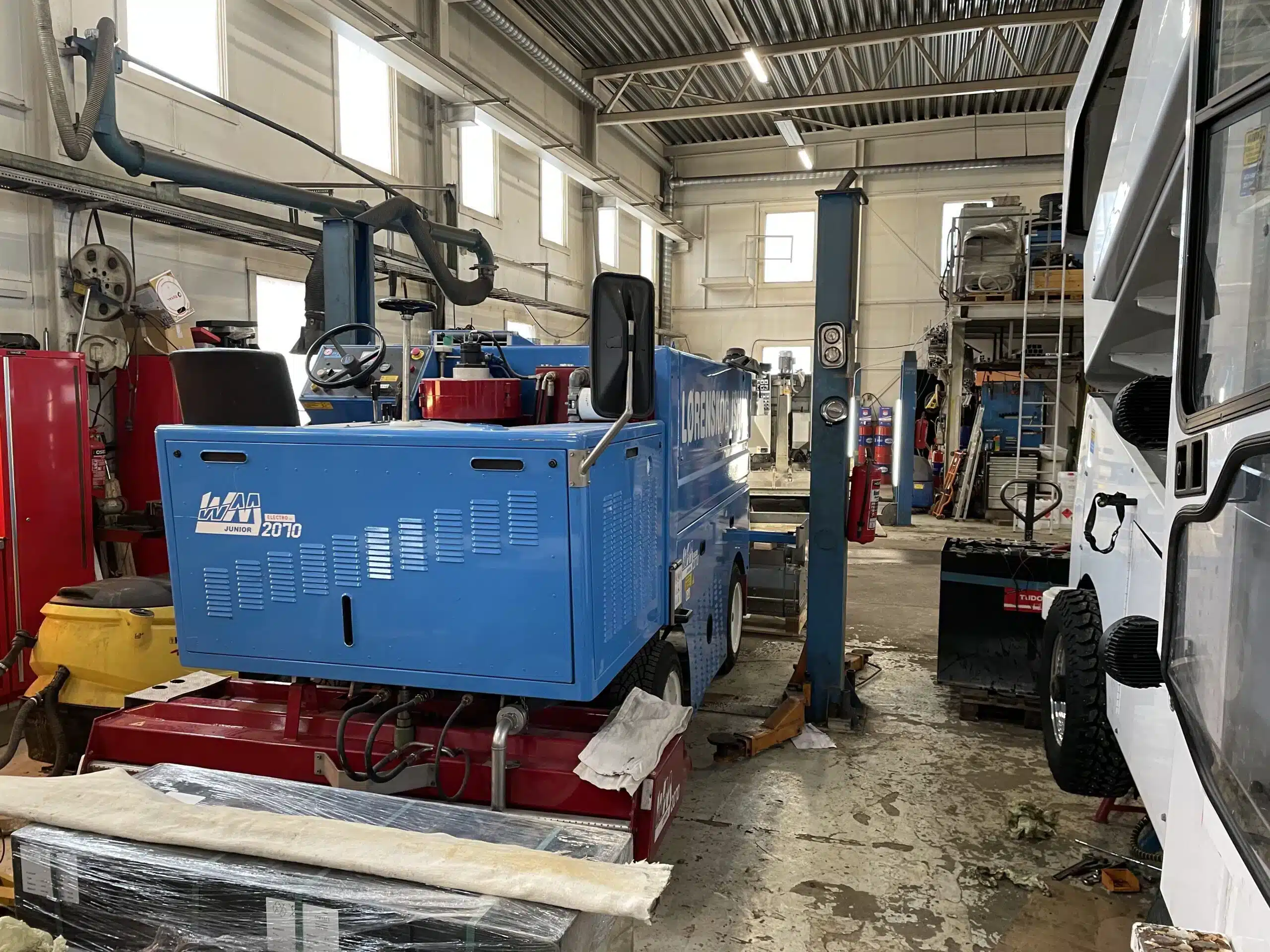 Ispreparering av kunstisbane