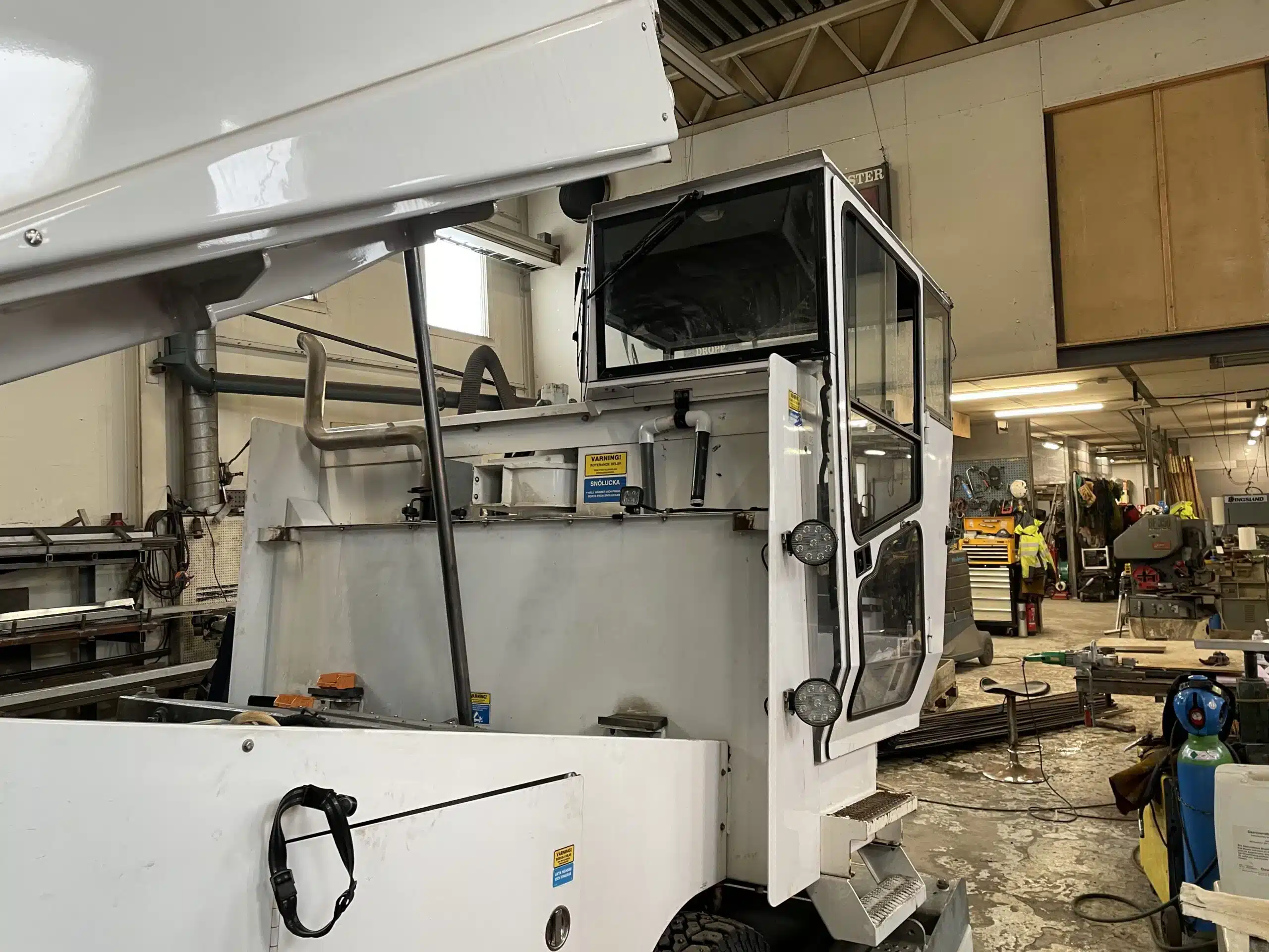 Isservice — islegging og preparering