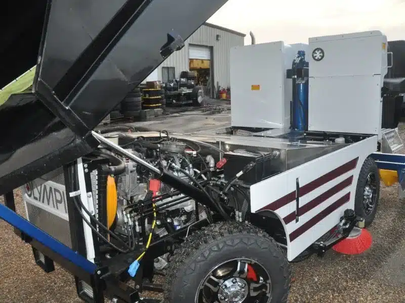 Ismaling og merking av kunstisbane