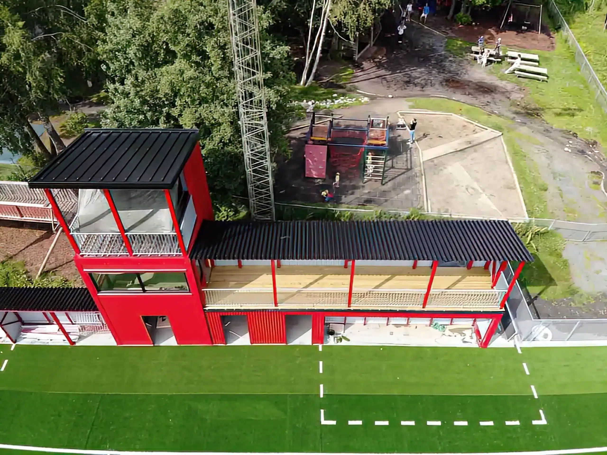 Stålbygg under montering