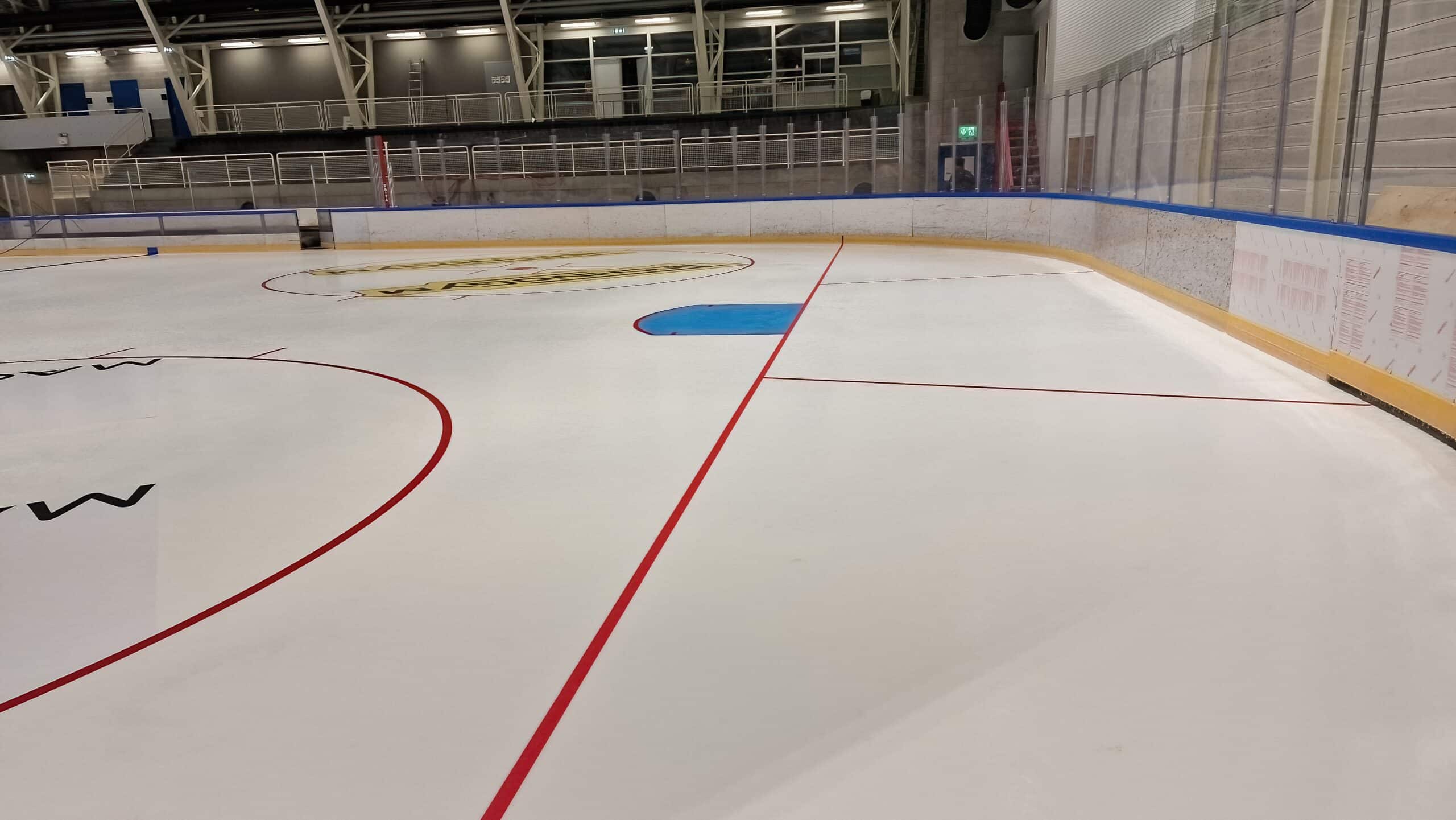 Ferdig isarena klar for kamp