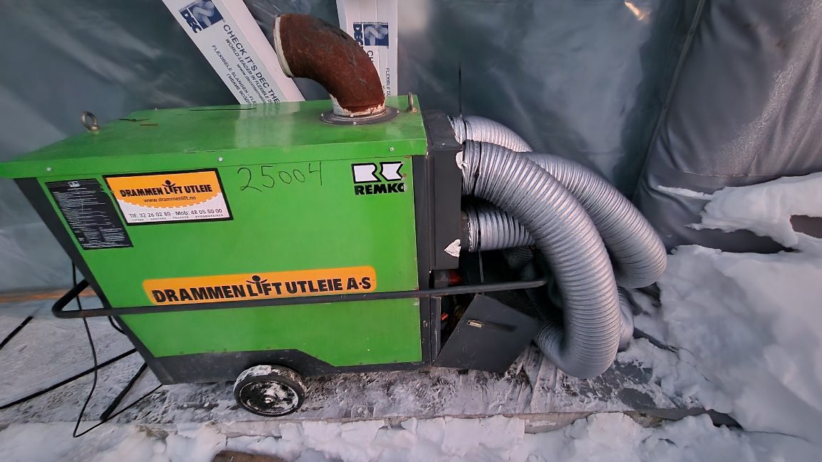 Moss Kunstisbane Telthall00009 — Moss