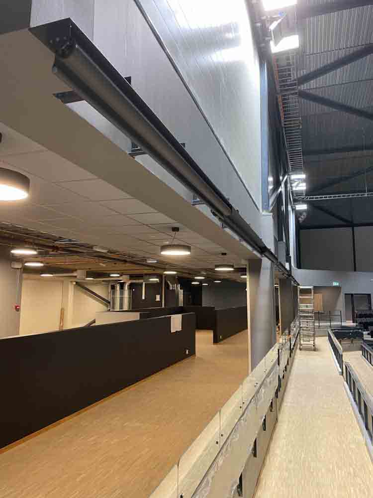 Oppheng for Screens — Asker