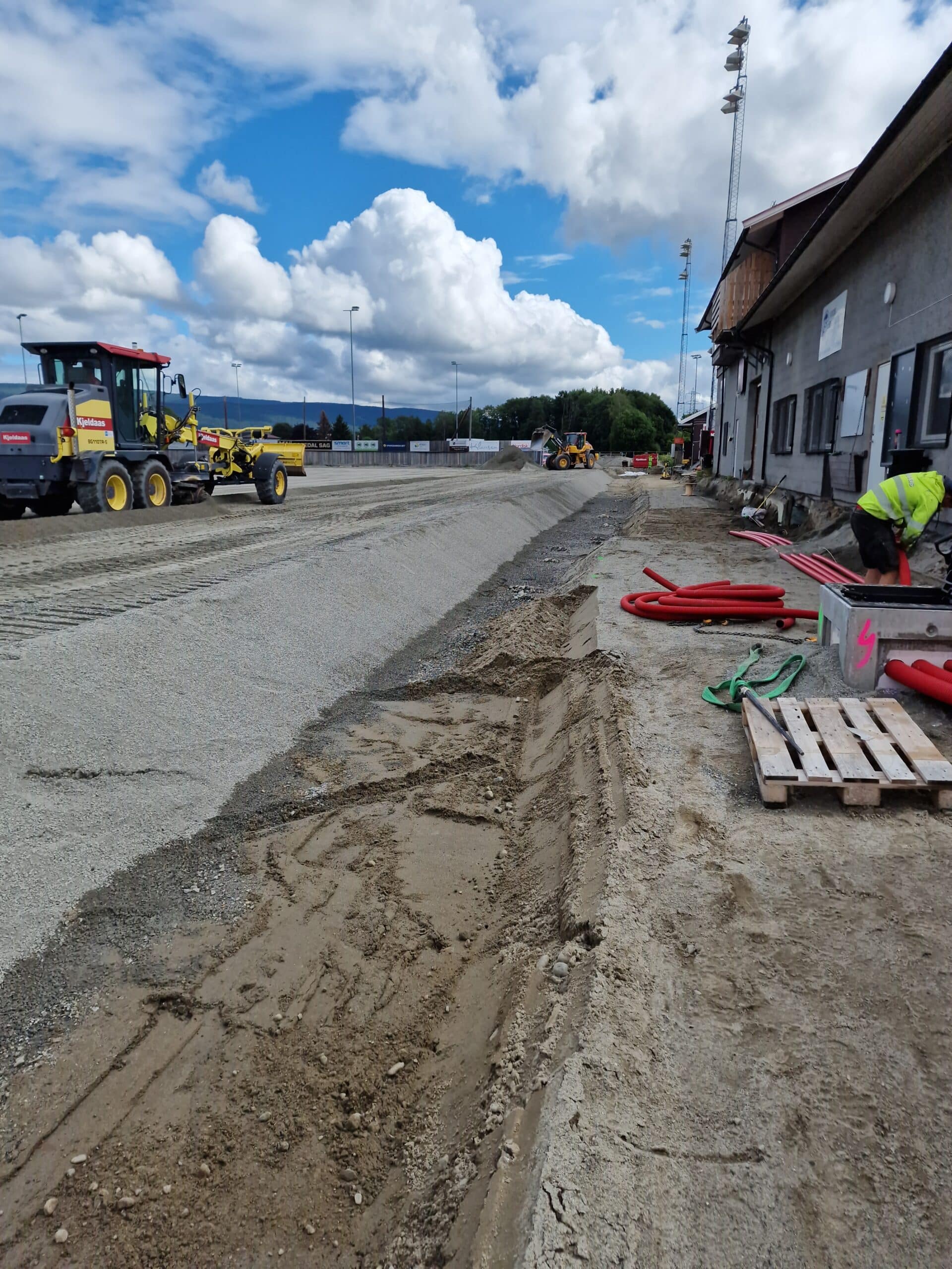 Rehabiliteringen av Vassenga kunstisbane – snart klare for støp 11 Rehabiliteringen av Vassenga kunstisbane – snart klare for s – bilde 11