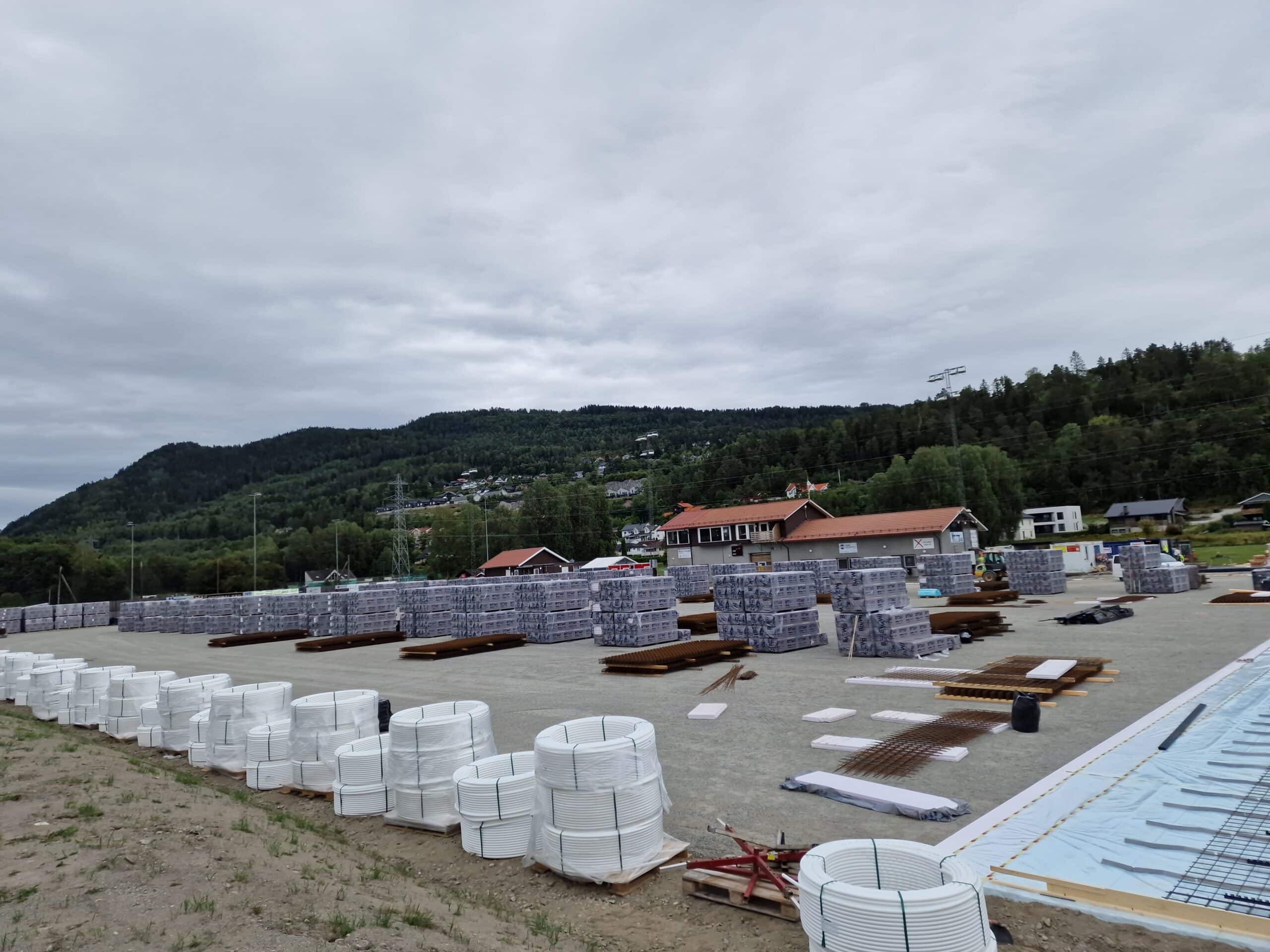 Rehabiliteringen av Vassenga kunstisbane – snart klare for støp 10 Rehabiliteringen av Vassenga kunstisbane – snart klare for s – bilde 10