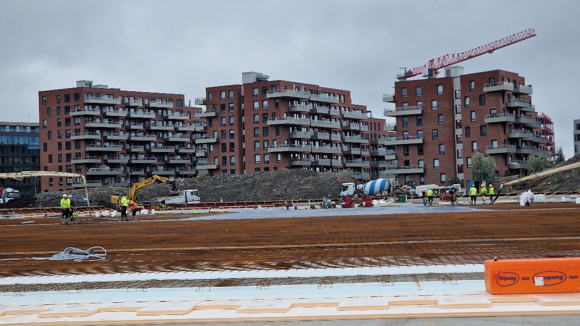 APP 20230823 192423 2 — Oslo