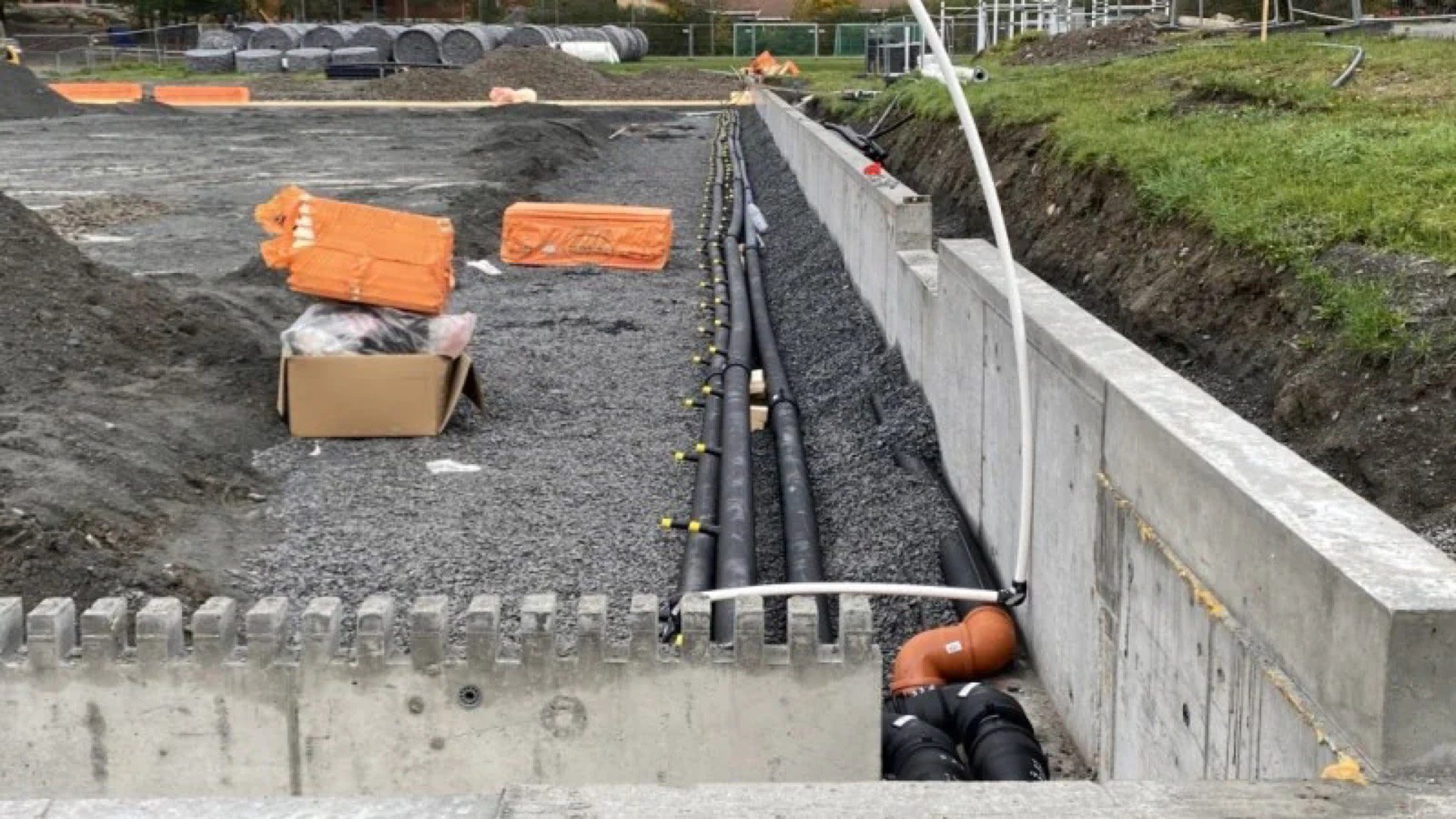 Øvrevoll Hosle utendørs kunstisbane, levert i 2021