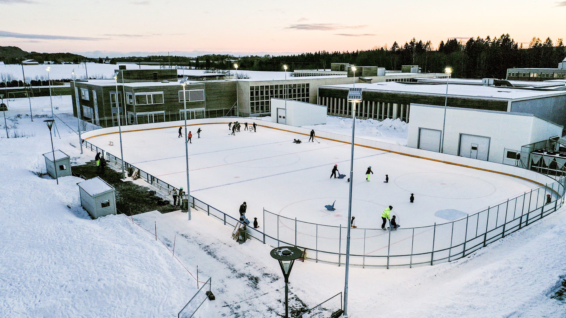 Holmestrand Utebane — isflaten