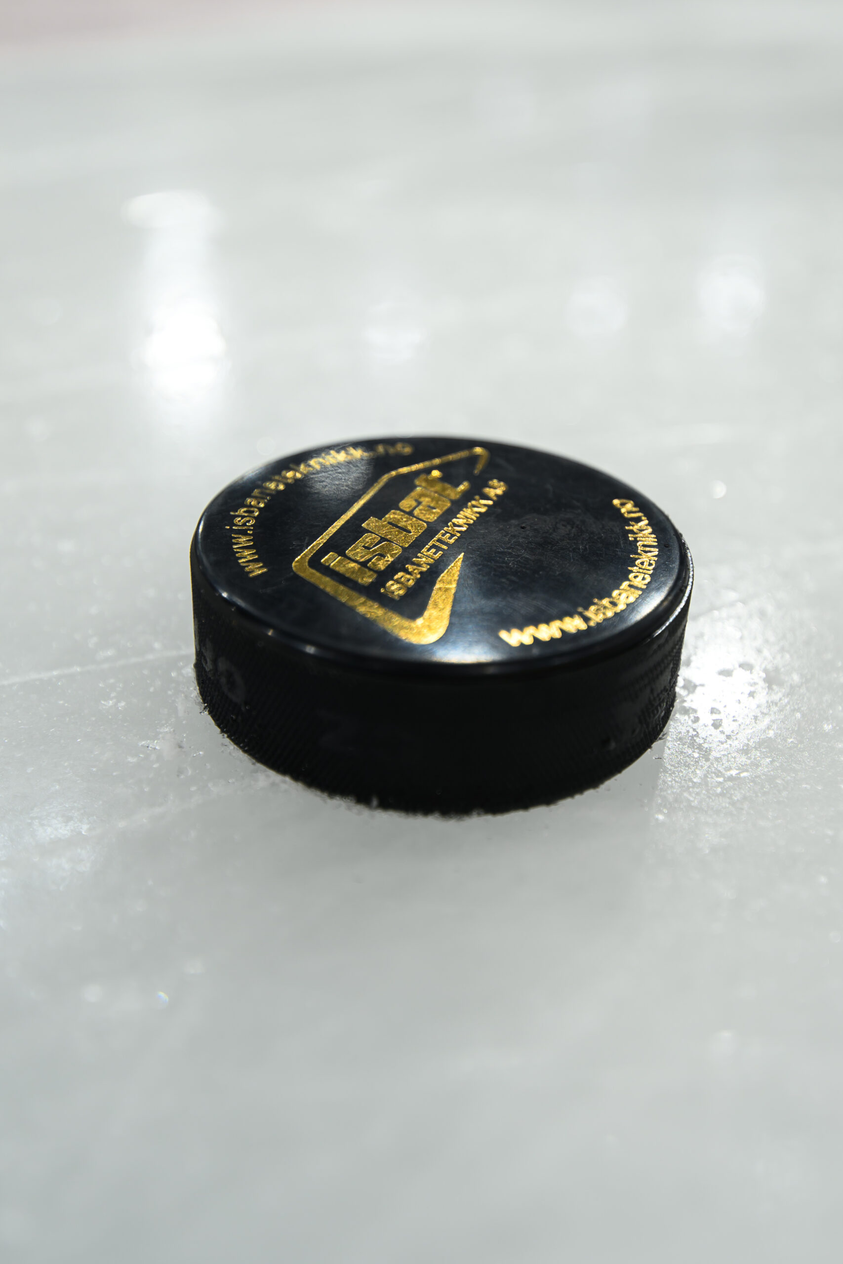 Ishockeypucker 1 Ishockeypucker og puckoppsamler