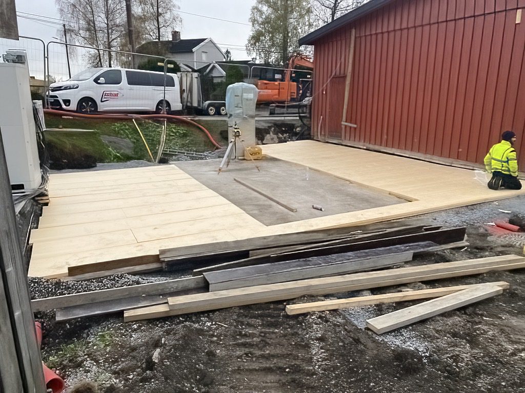 Øvrevoll Hosle — isflaten