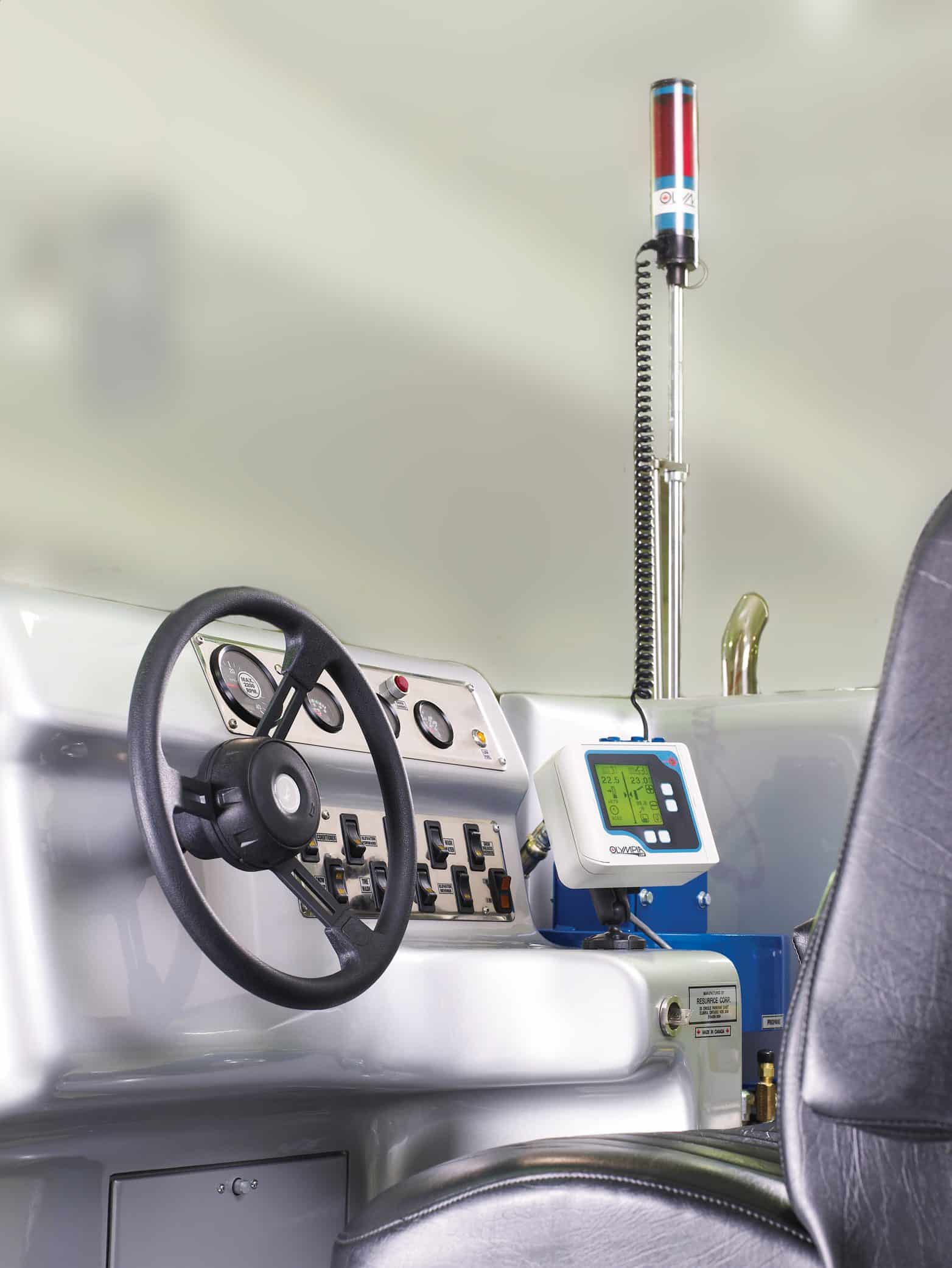 Olympia ismaskin i drift på kunstisbane