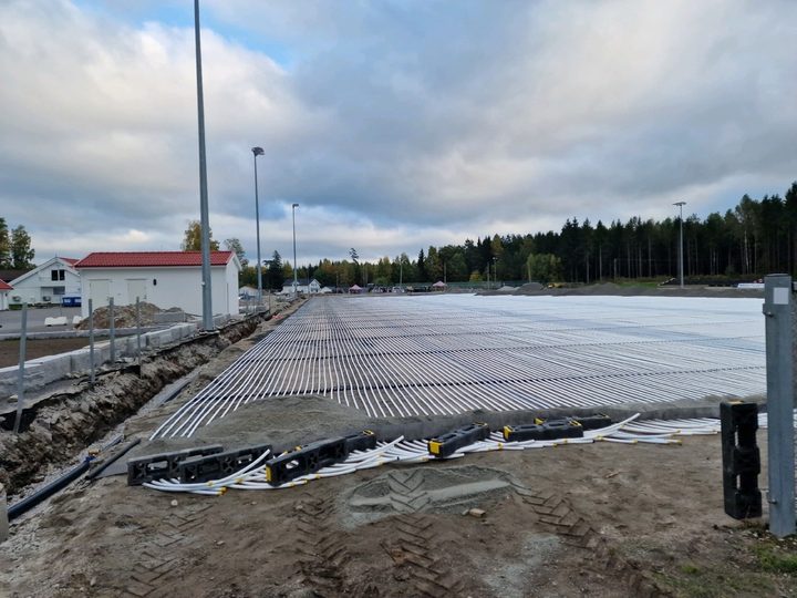 Rørfelt for undervarme under bygging