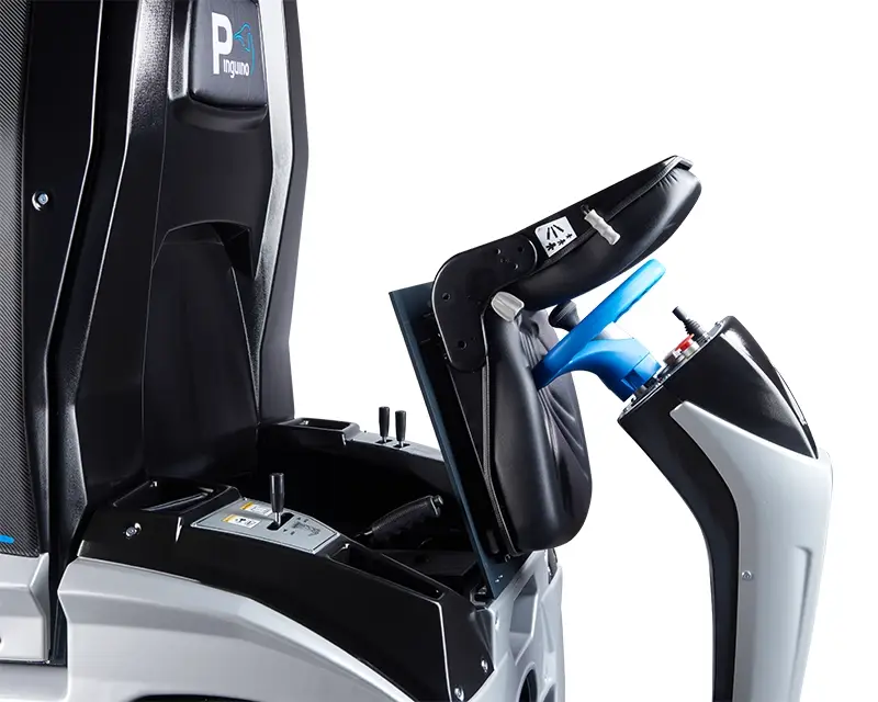 WM Pinguino — førerplass, bilde 5 av 6