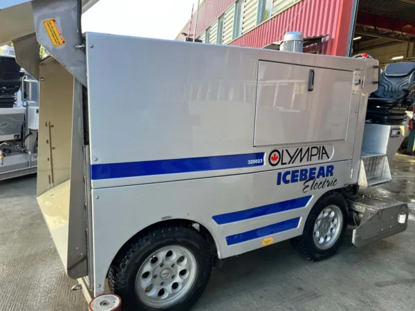 Olympia Icebear Electric – 2013 – Sideprofil med serviceluke og modellmerking